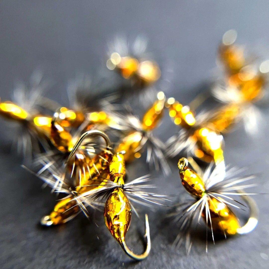 镭射亮片蚂蚁飞蝇钩白条马口桃花神饵垂钓微物路亚饵毒蚊飞蝇钩