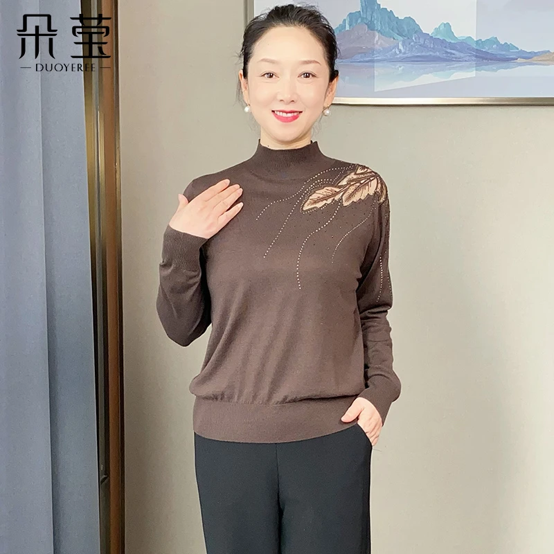 气质妈妈秋装半高领针织打底衫精美镶钻新款中老年洋气毛衣LG838