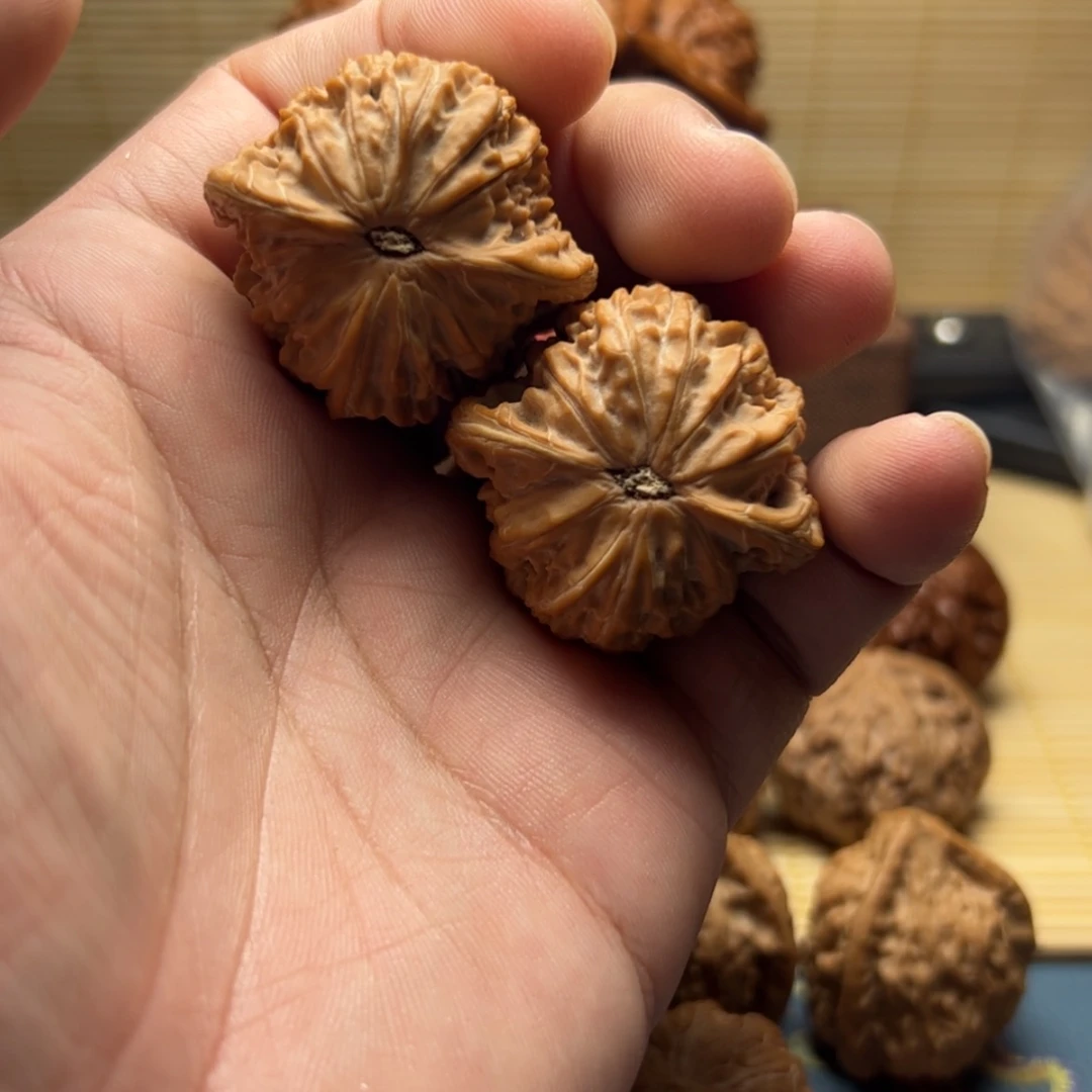 【闪购商品】文玩核桃把件小***篮