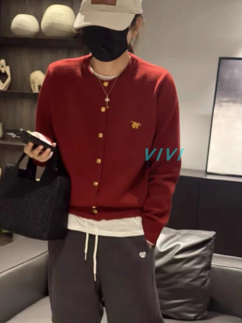 /小飞马开衫/卡通小马提花时尚圆领金属扣软糯针织开衫外套 CM10