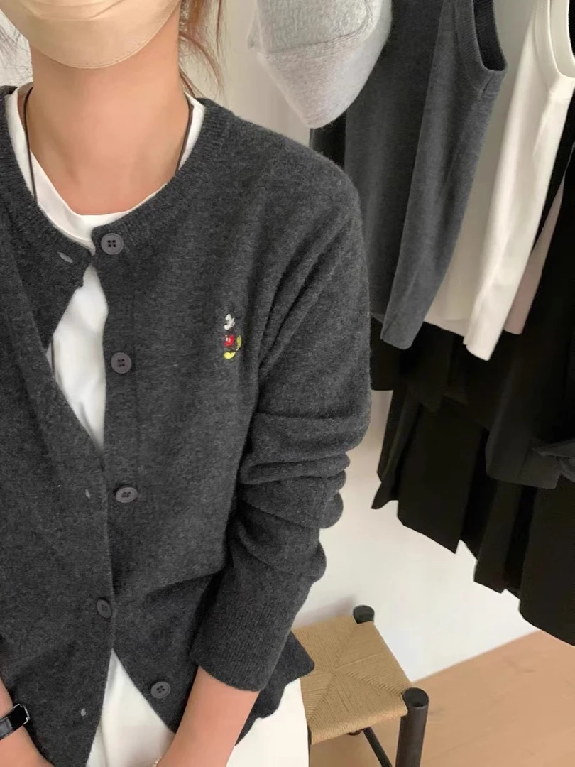 /米奇开衫/刺绣圆领单排扣针织开衫毛衣 CM23