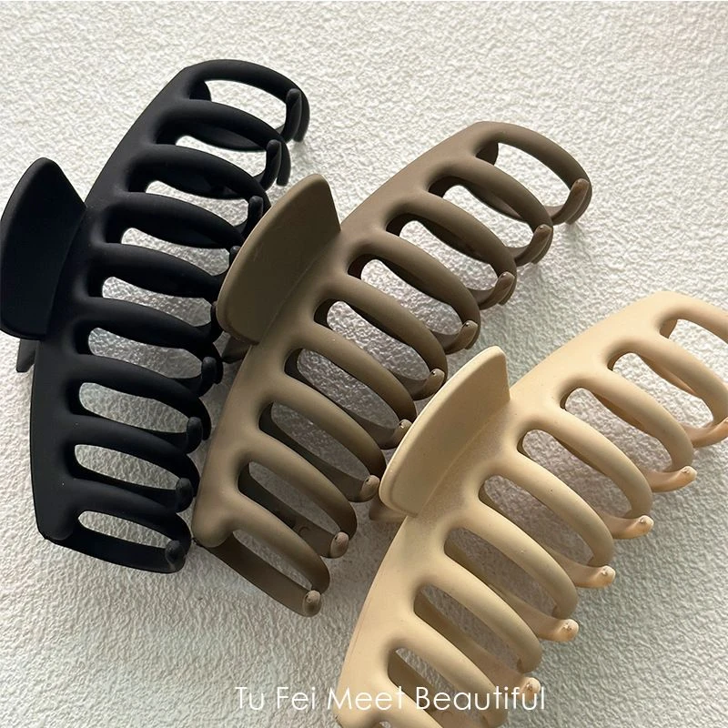 秋冬温柔奶咖磨砂质感抓夹龙骨抓夹高级感后脑勺鲨鱼夹发夹女头饰