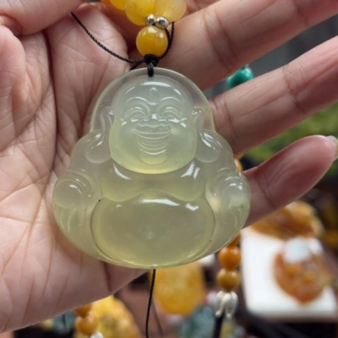 蛇纹石玉挂件未镶嵌