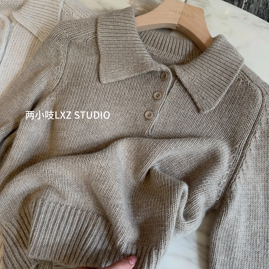 两小吱《奶fufu》秋冬新款设计感针织套头毛衣女