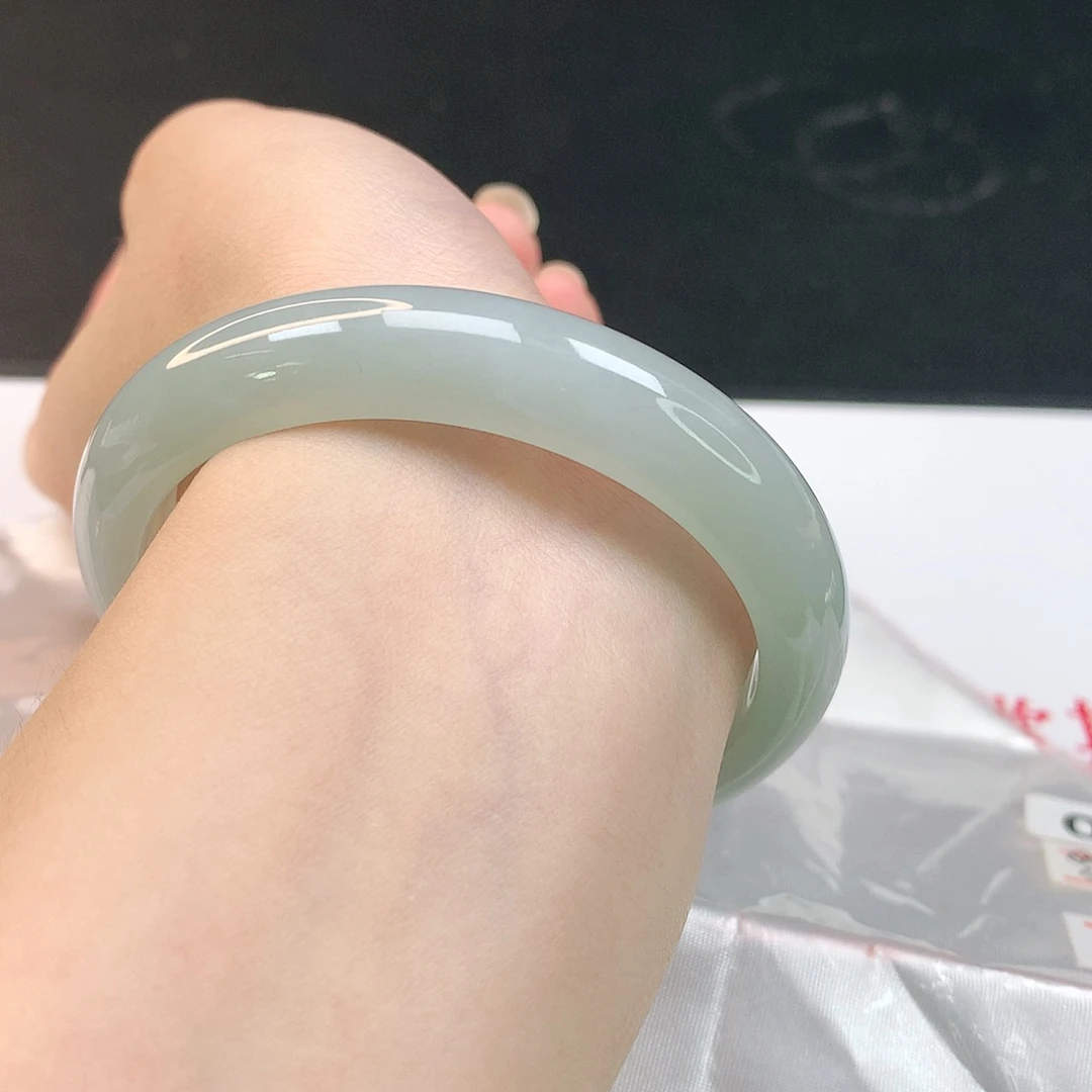 翡翠手镯未镶嵌028天然翡翠A货