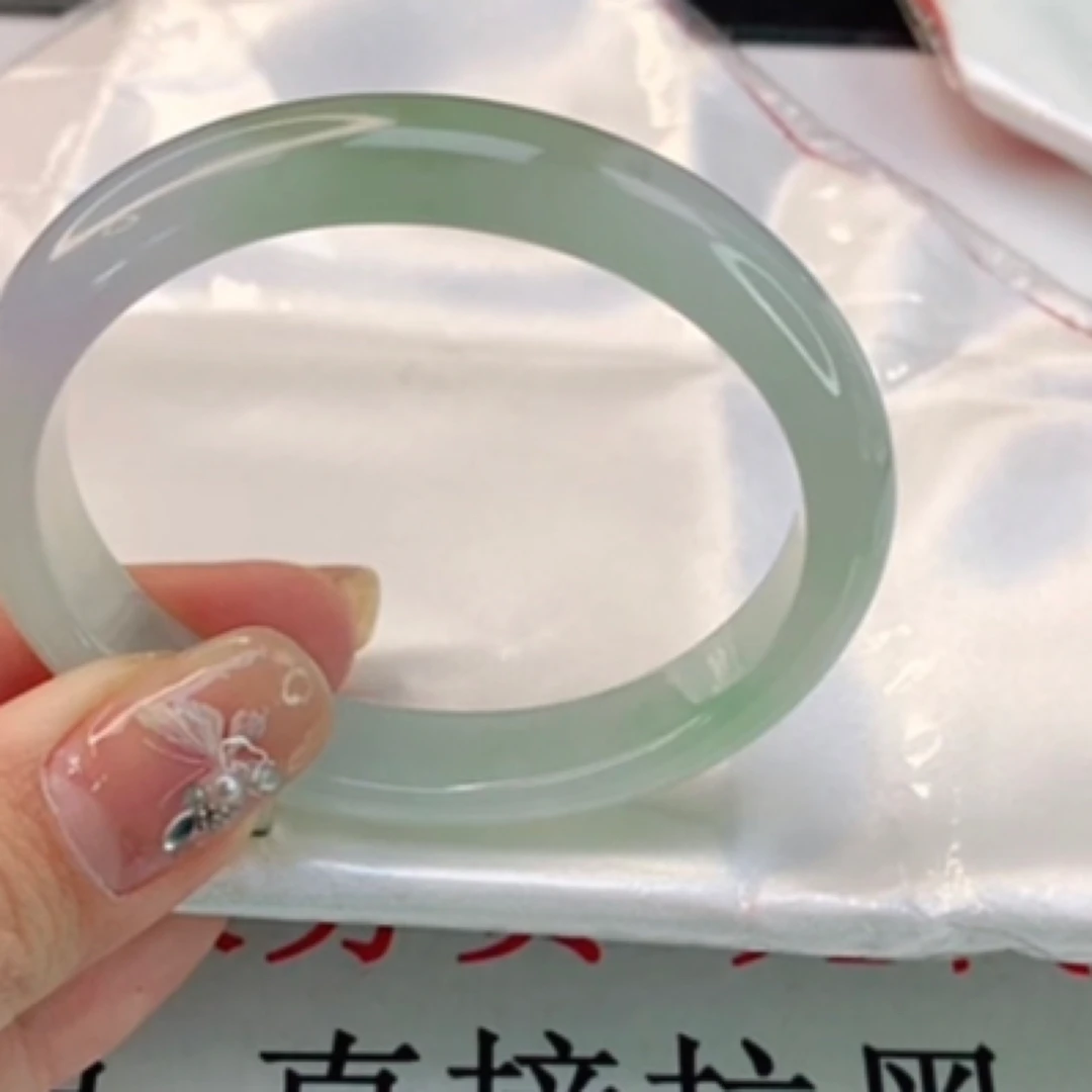 53-圈缅甸天然翡翠冰种贵妃手镯886