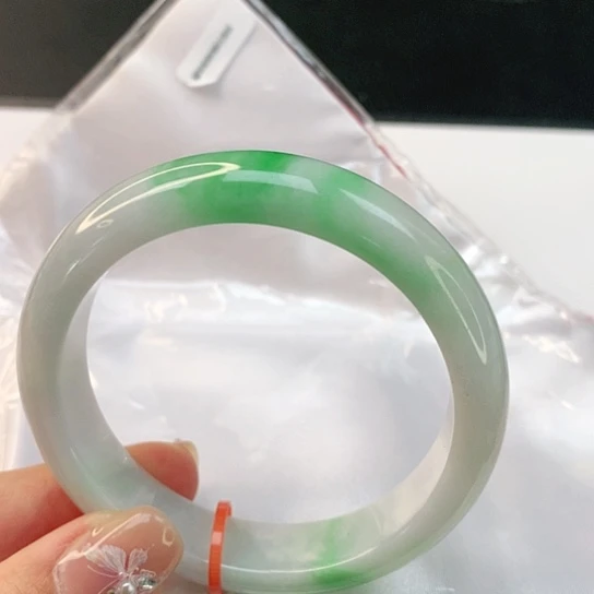 翡翠手镯未镶嵌023天然翡翠A货