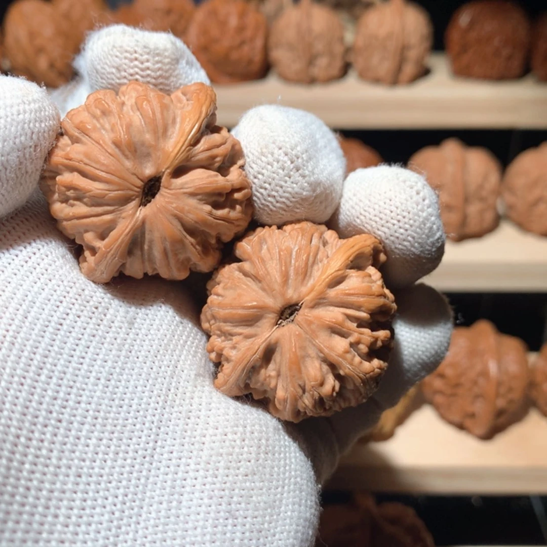 【闪购商品】文玩核桃吊坠北***师