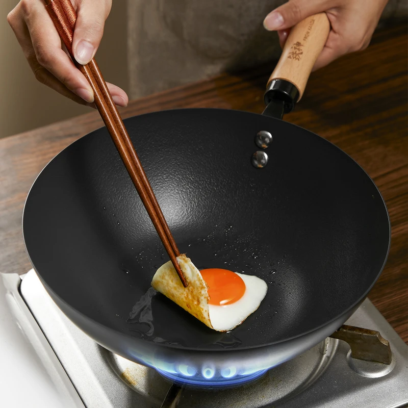 神田（KANDA）铁神系列三代纤维纹中式炒锅 26cm（含滤油架+硅胶铲）