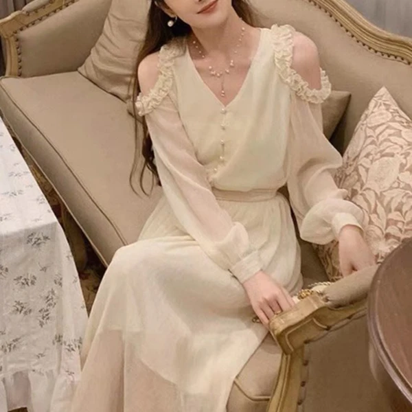 TZ0130温柔风法式气质露肩套装