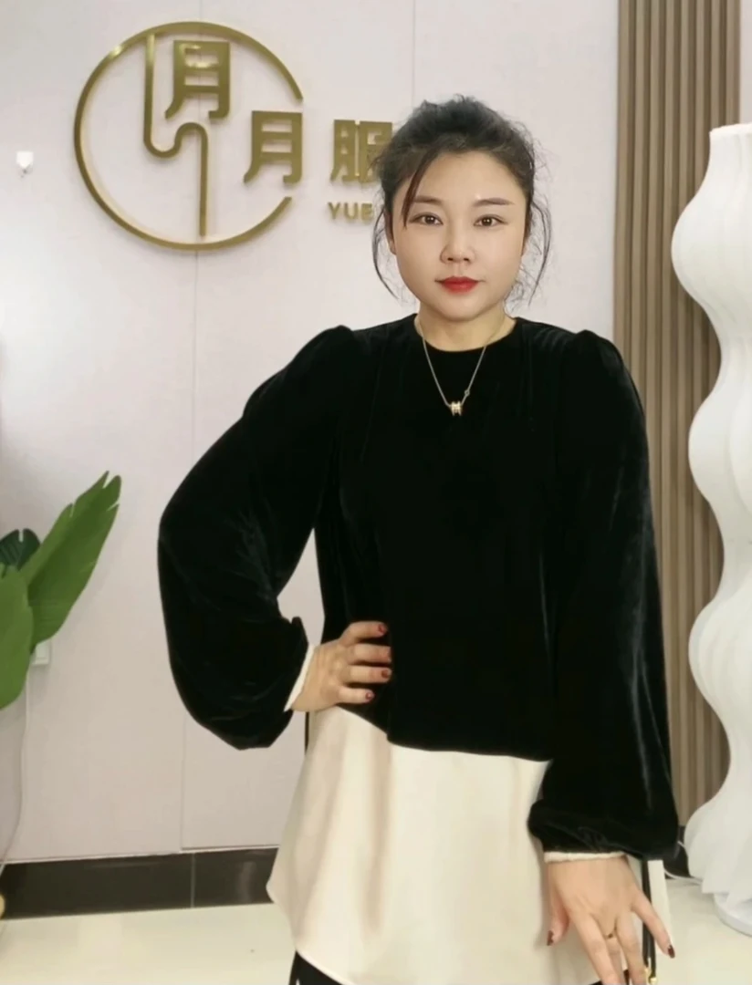 2023年女款大码时尚袖口盘扣保暖针织半高领打底小衫