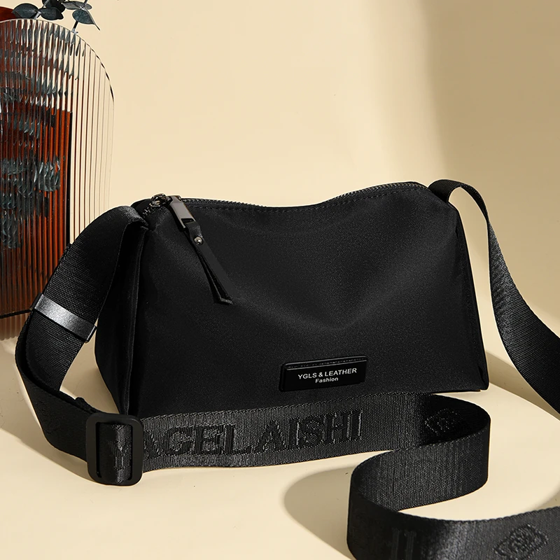 品牌正品女包进口面料单肩包女百搭斜挎包便携耐脏妈妈包中年女包