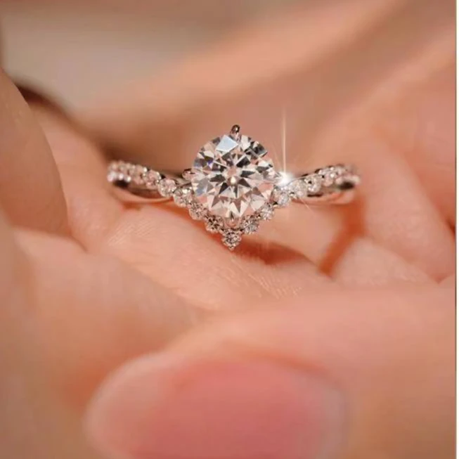 【甄钻坊】天然南非  高端定制  钻石戒指