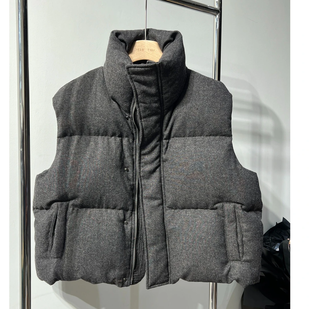 【no退no换 谨慎下单】立领压格无袖拉链宽松羽绒服马甲 X2024008