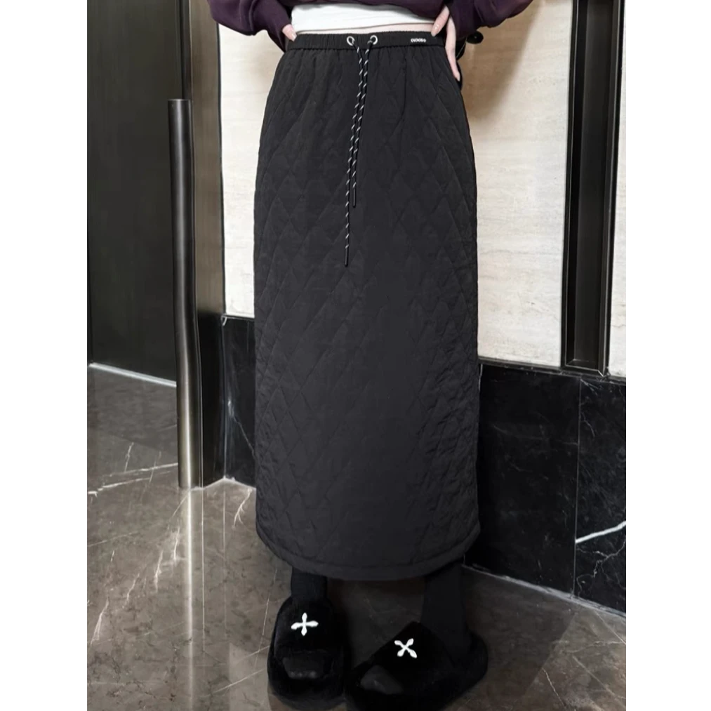 【no退no换 谨慎下单】后口袋抽绳直筒开叉菱形格半身裙  B99222