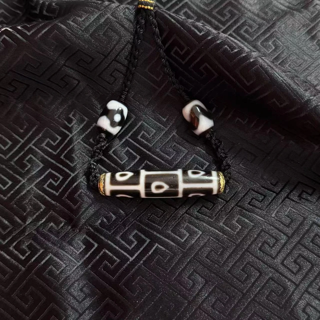 壹加 | 玛瑙F心九眼横款锁骨链