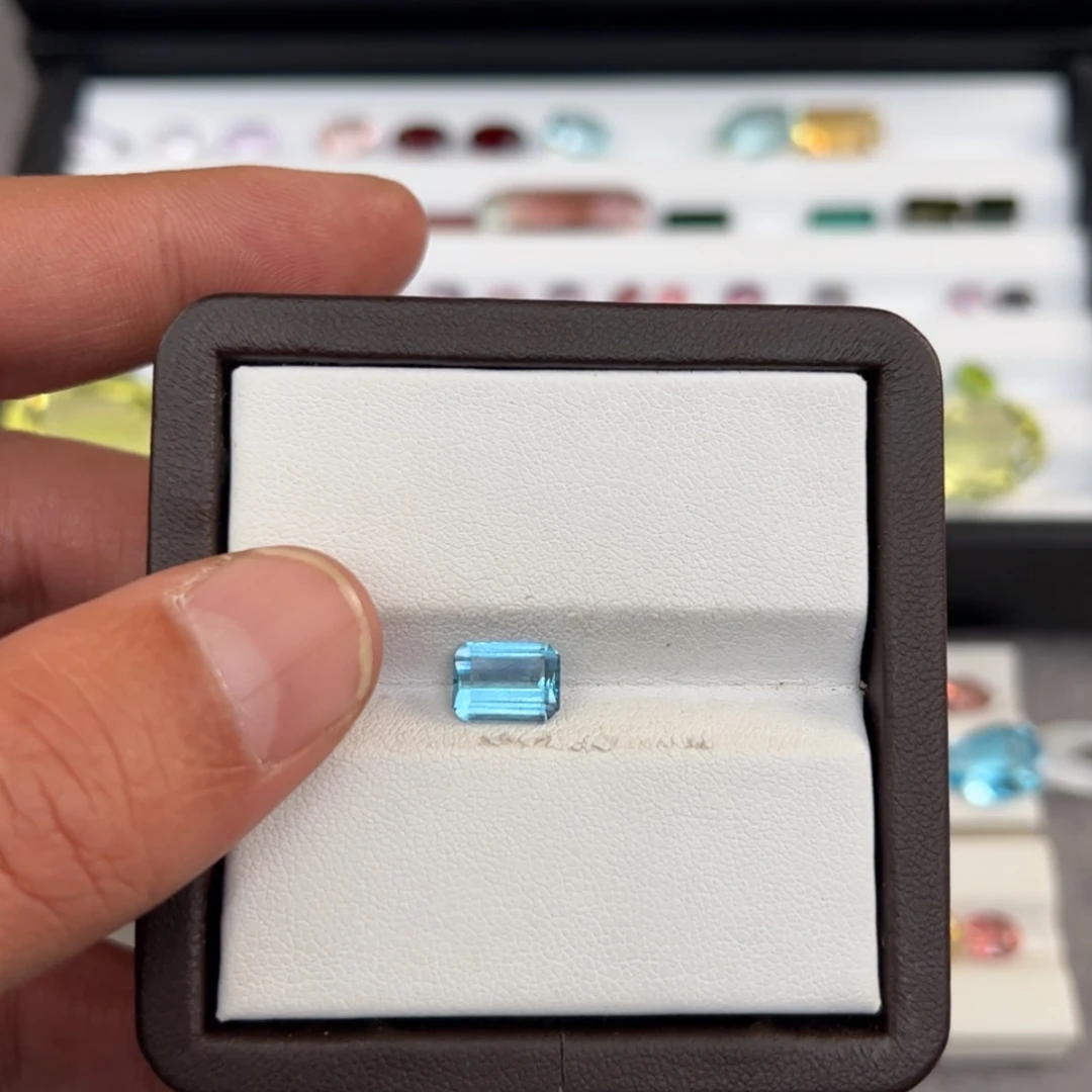 【闪购商品】海蓝宝石裸石未镶嵌