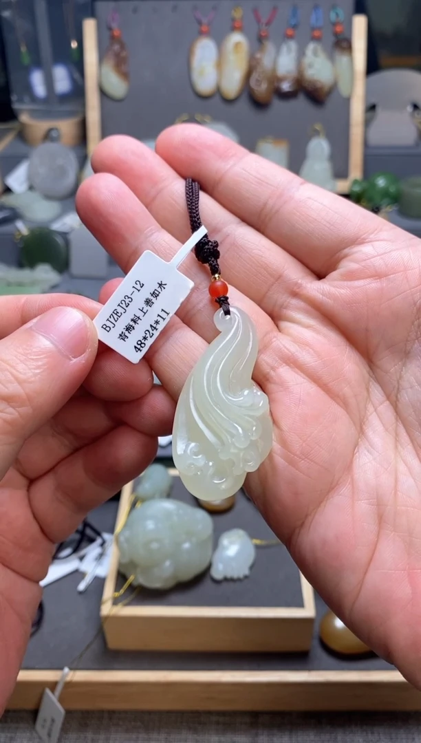 【闪购商品】和田玉颈饰未镶嵌上善若水