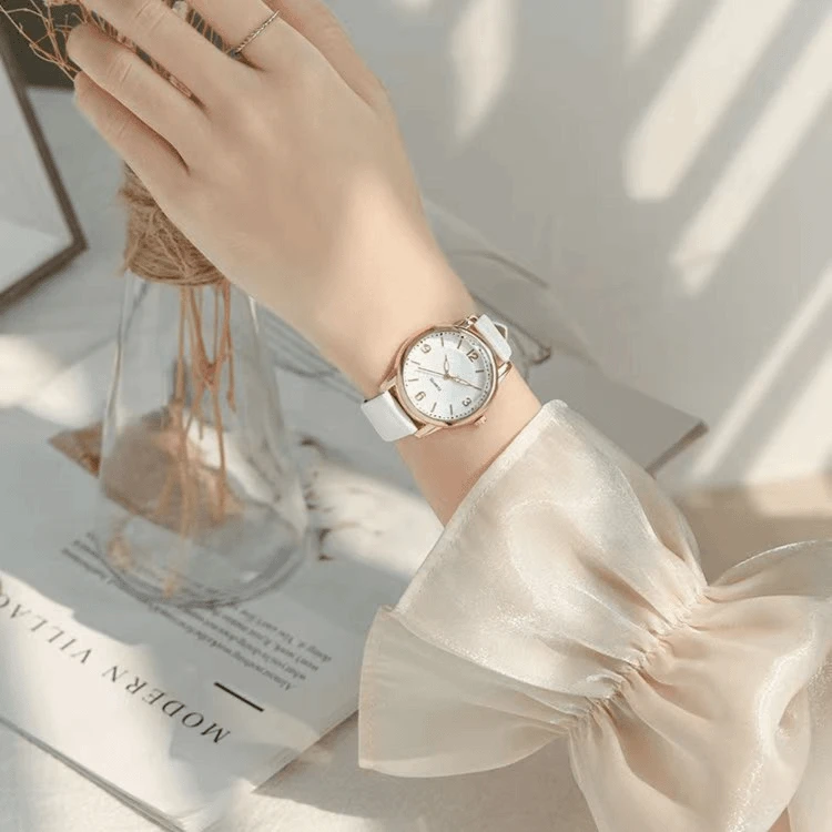 皎洁淡雅白色ins森系学生圆盘 时尚女表- 036