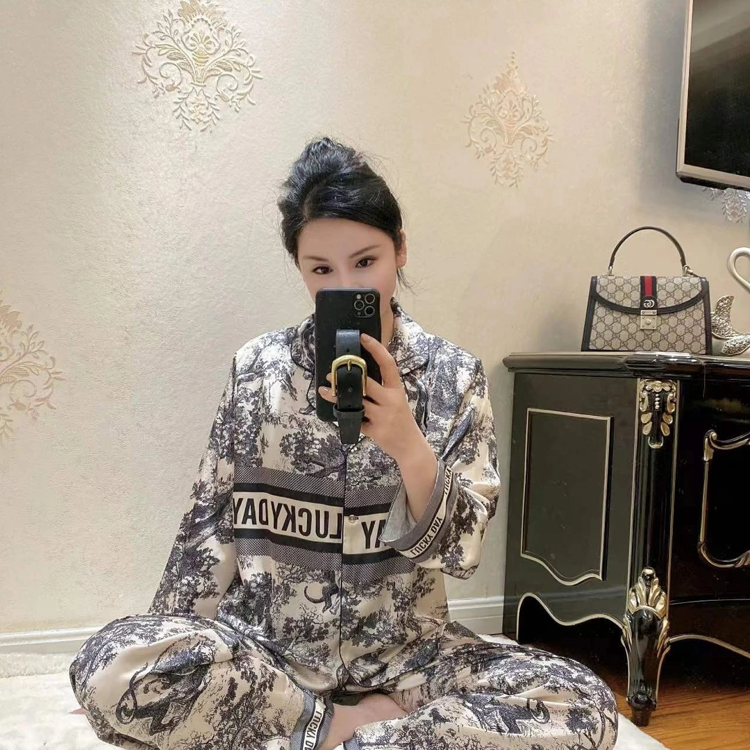 睡衣女2023春季新款水墨印花长袖长裤家居服网红套装轻奢高级时尚