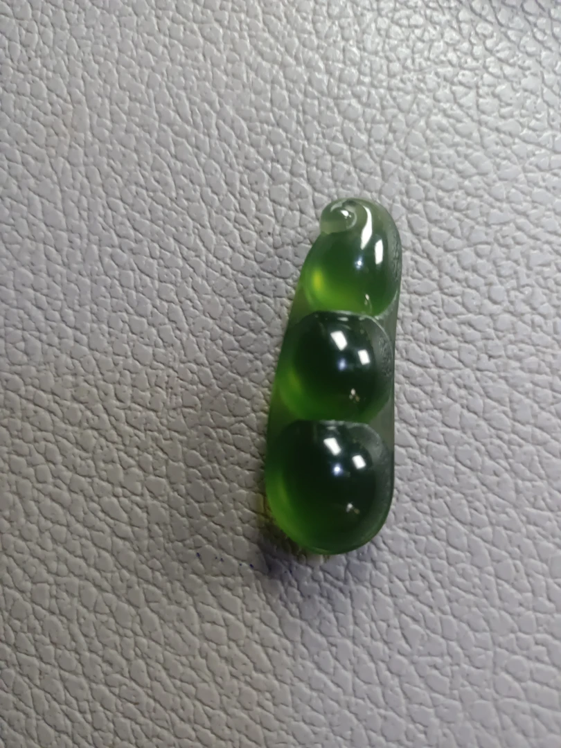 天然岫玉佛公吊坠