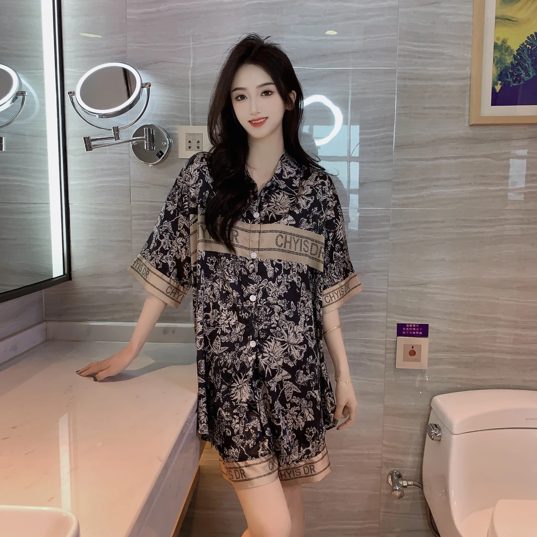 冰雪丝气质黑金蝴蝶百搭家居服睡裙＋短裤