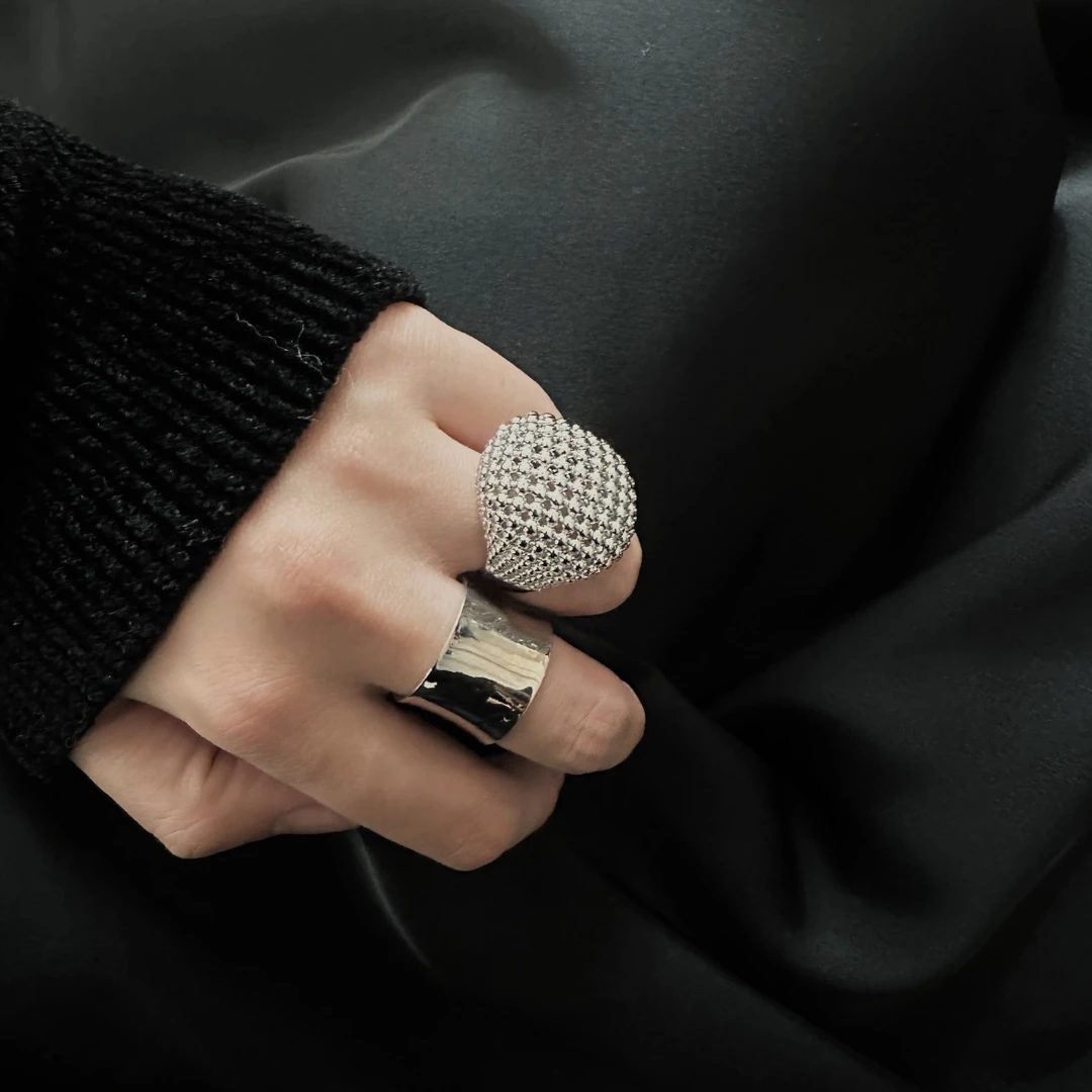 黄铜戒指 高级感夸张时尚小众设计圆球珠珠镂空金属指环戒指 A49