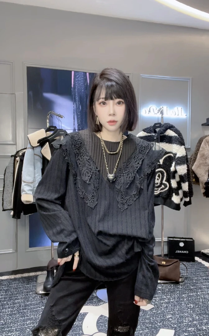 欧货复古风蕾丝花边拼接设计感秋冬季荷叶领设计卫衣8607