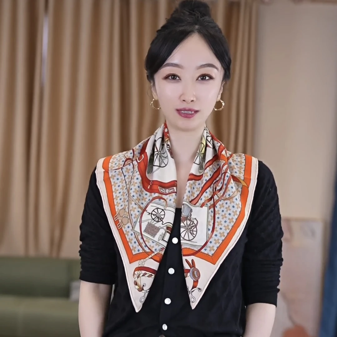 丝毛65小方巾女百搭气质色双面秋冬季护颈围巾桑蚕丝羊毛橘色马车