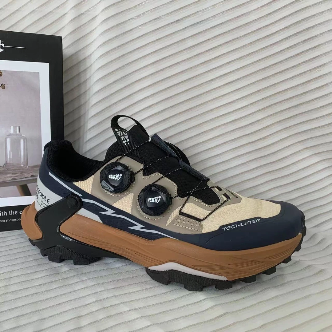 D611（运动码）男女鞋 秋冬新款低帮旋转扣轻便舒适时尚休闲运动鞋