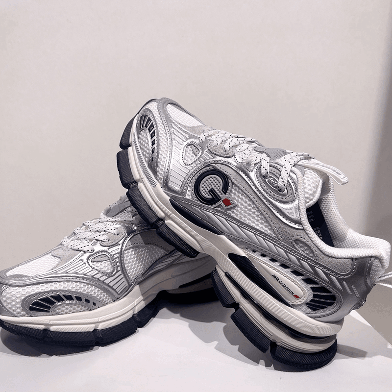 ANTA/安踏23年新款G01复古时尚千禧潮鞋情侣同款休闲鞋112348805A