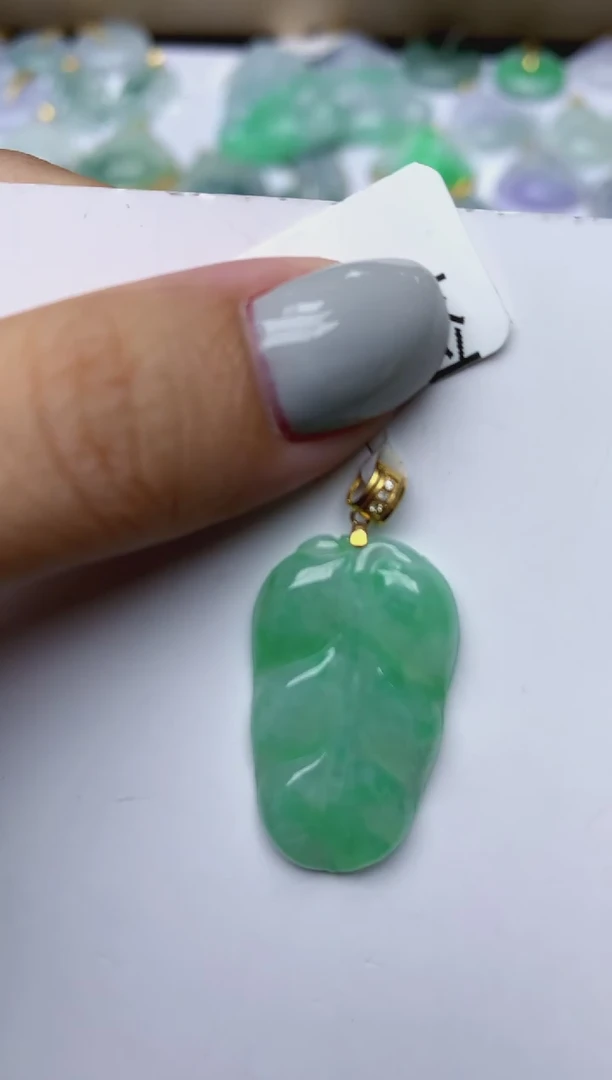 【闪购商品】翡翠颈饰18K金镶嵌天然翡翠A货155