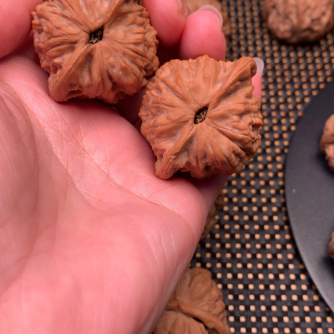 【闪购商品】柏香籽/百香籽吊坠