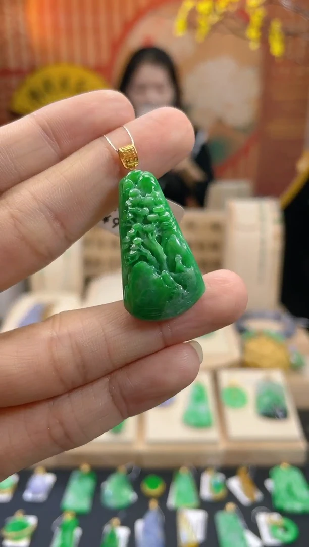 【闪购商品】翡翠颈饰18K金镶嵌假一赔三