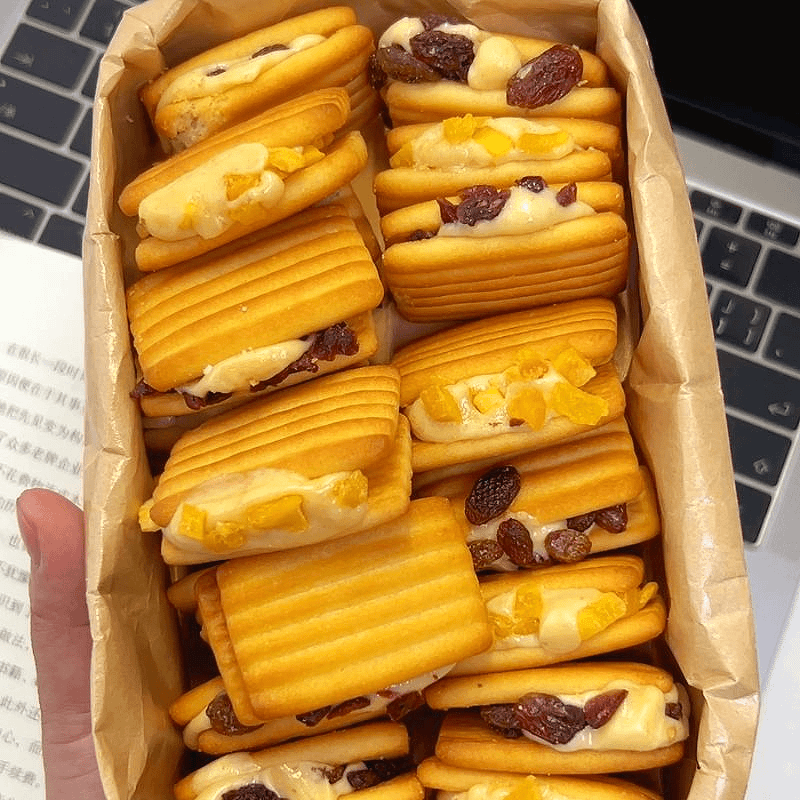 蔓越莓牛轧夹心饼干奶酥下午茶零食休闲食品小吃香醇美味烘焙小吃