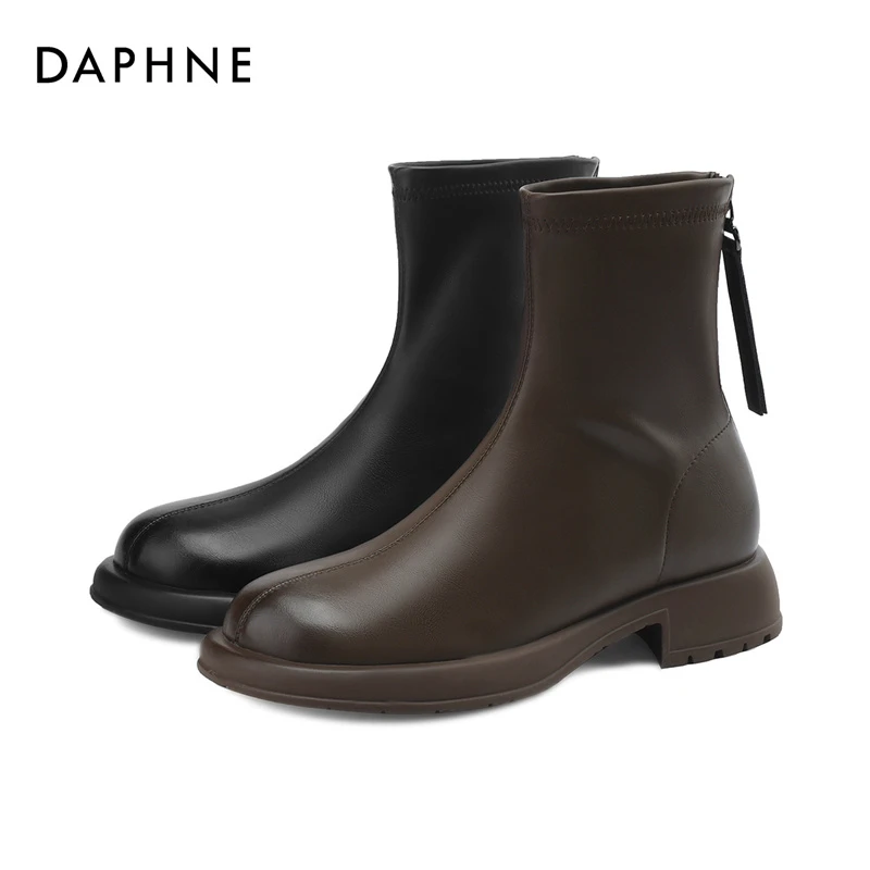 Daphne/达芙妮时尚百搭时装靴2023新款简约粗跟秋冬英伦风女士靴