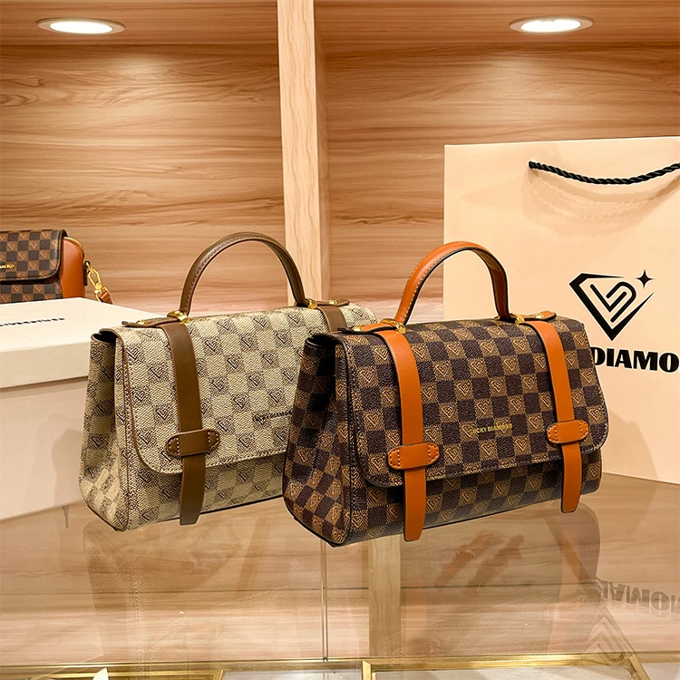 春夏品牌新款时尚剑桥包休闲百搭翻盖女士包包复古潮流单肩挎包