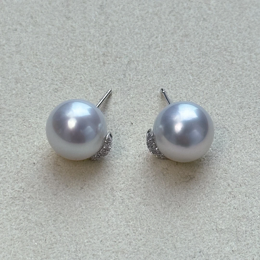 T库茵 叭哒不惑 18K金澳白海水珍珠钻石耳钉（11-12mm）配钻8分