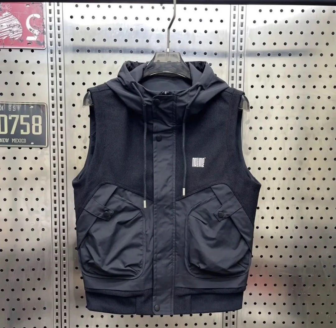 新款时尚连帽加棉男士马甲