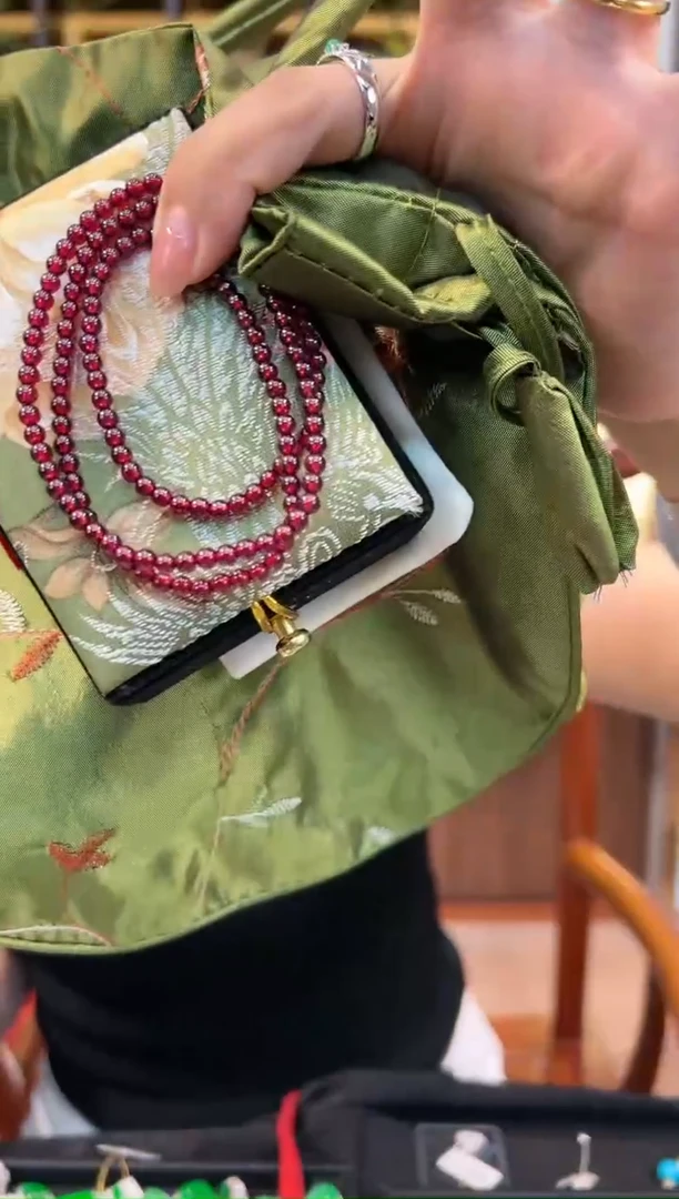 【闪购商品】石榴石手链未镶嵌手链