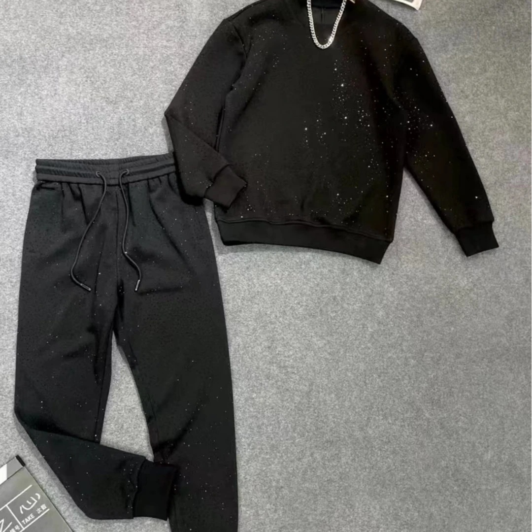 11669-1839潮牌烫钻满天星秋冬休闲卫衣重工长袖圆领时尚情侣套装