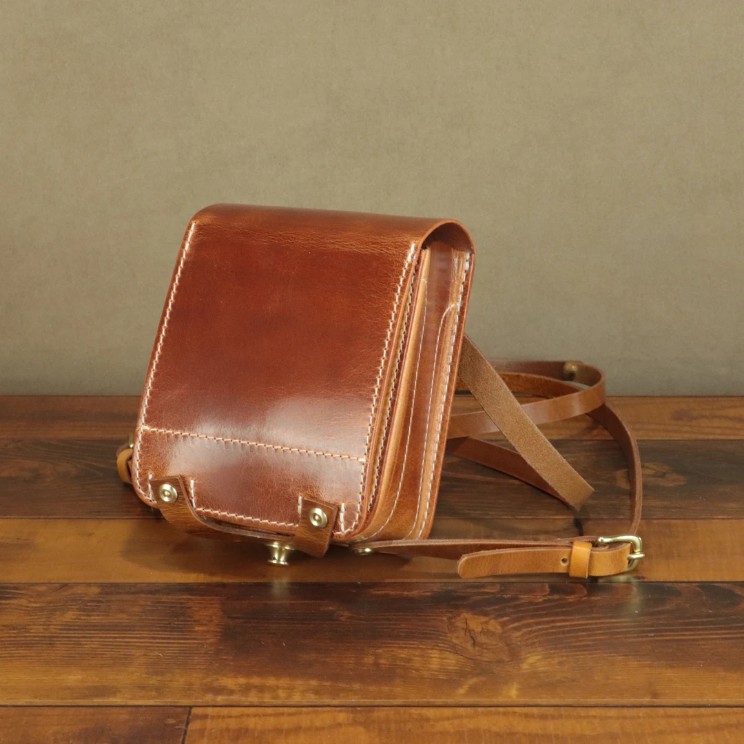 油蜡头层牛皮真皮女士复古个性迷你小众便携小双肩包包