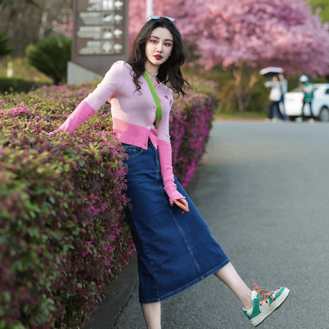 2024新款女士早秋季韩版多巴胺撞色拼接针织开衫上衣高腰牛仔半裙