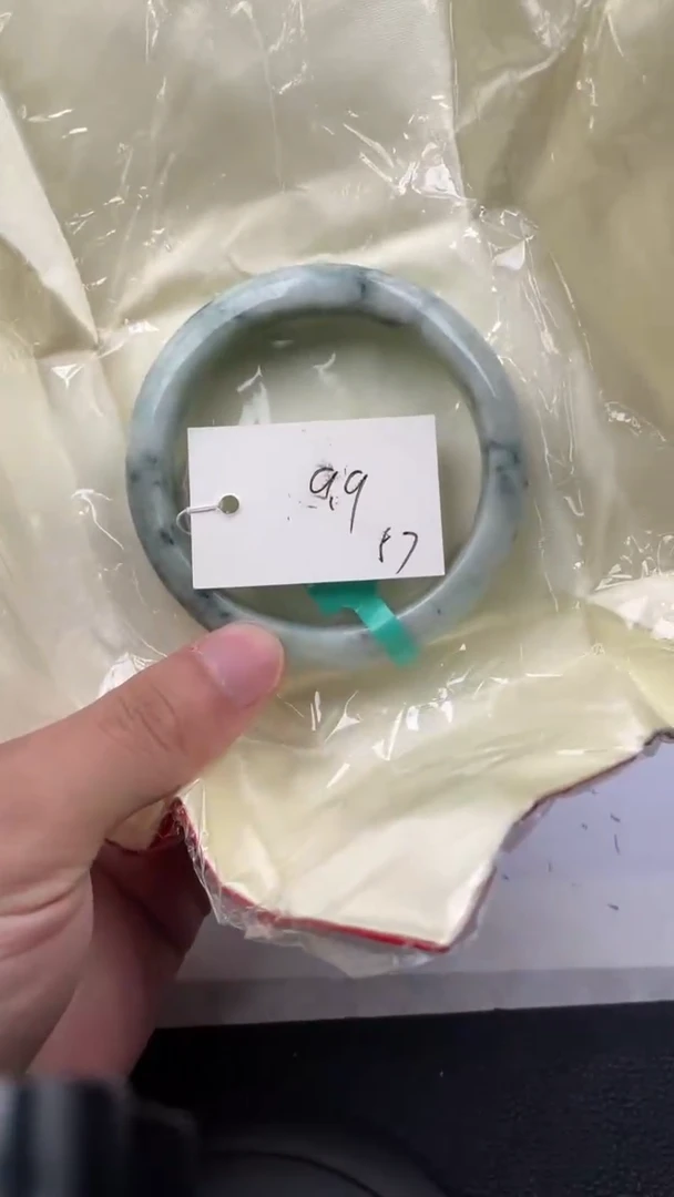【闪购商品】翡翠手镯未镶嵌4
