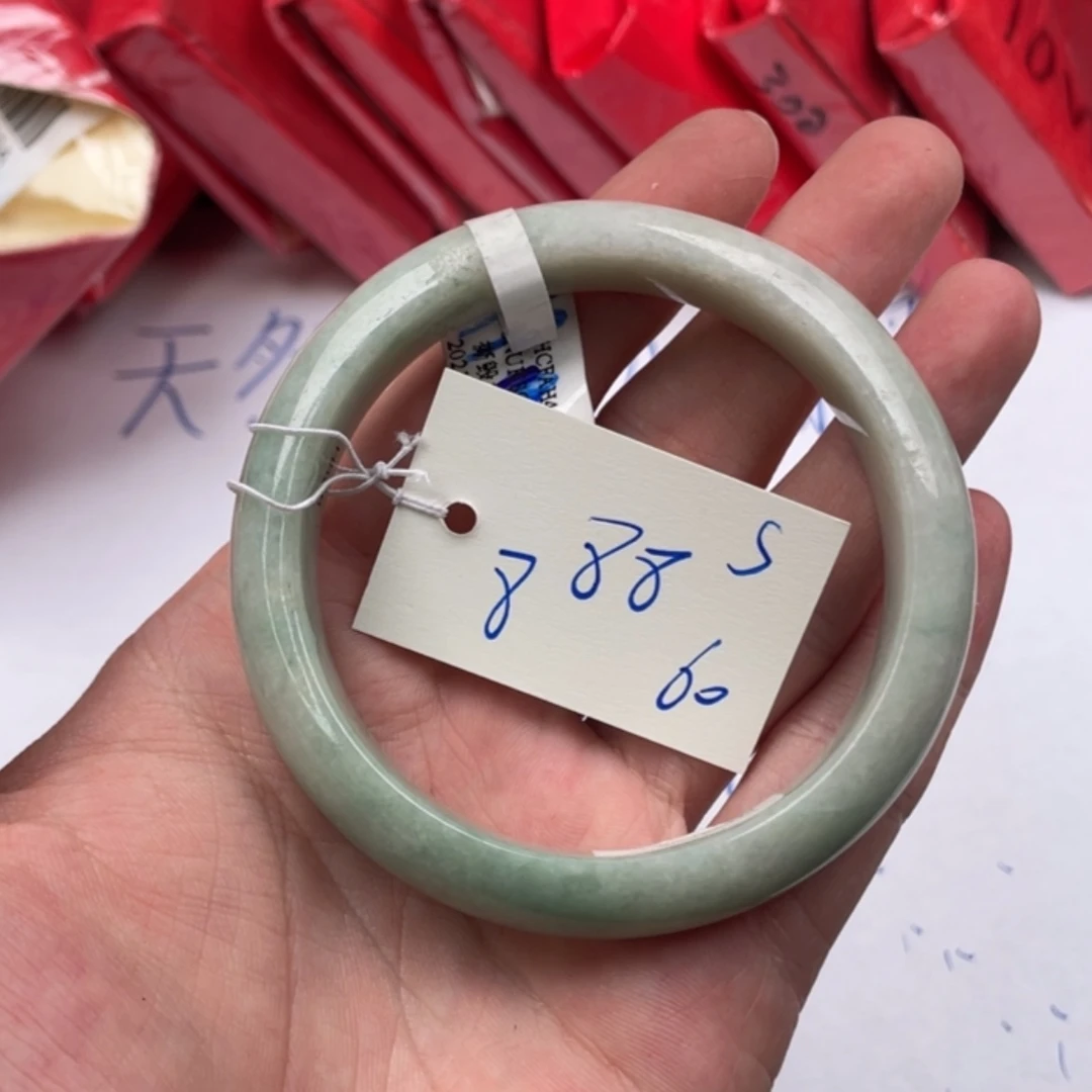 【闪购商品】翡翠手镯未镶嵌S****