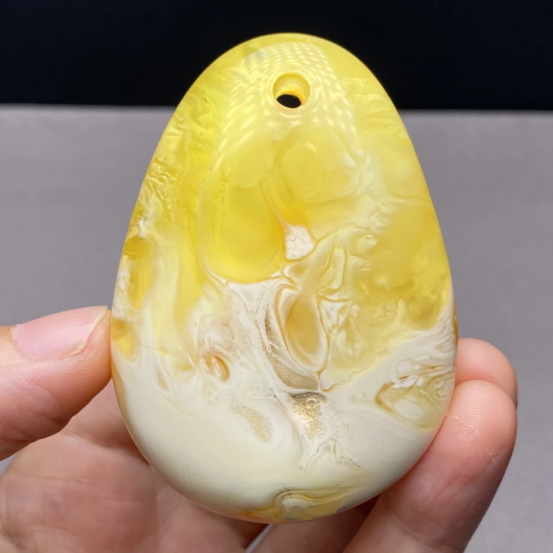 天然俄料金瓷白拉丝妖孽水滴吊坠珠宝首饰文玩31.14克