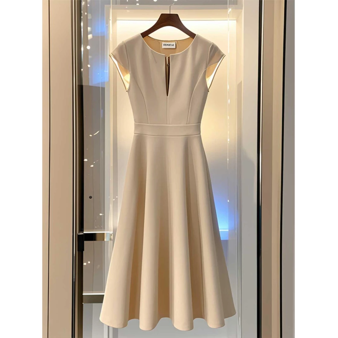 2024连衣裙夏季女新款轻奢感气质洋气时尚法式杏色收腰长裙子