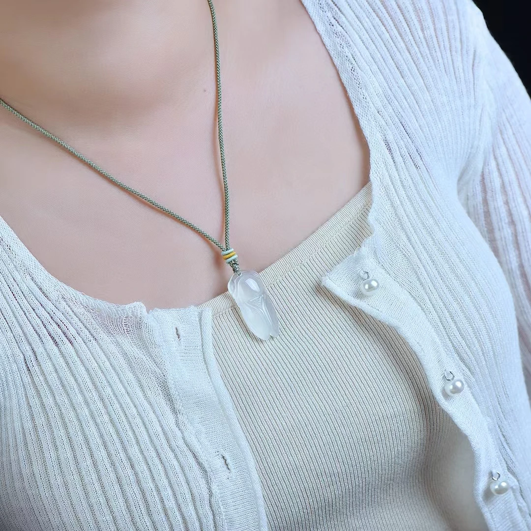 天然高冰玉髓精美时尚知了一鸣惊人吊坠挂件颈饰17*35