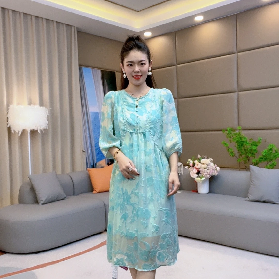 【火火精选】秋冬新品女装 丝绒圆领烧花宽松真丝丝绒连衣裙  90039