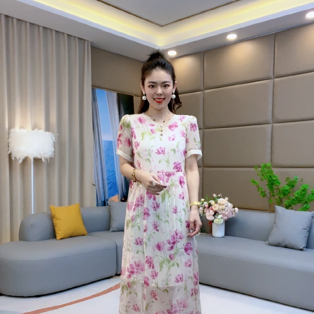 【火火精选】杏底蔷薇花圆领宽松休闲时尚印花桑蚕丝连衣裙 90399